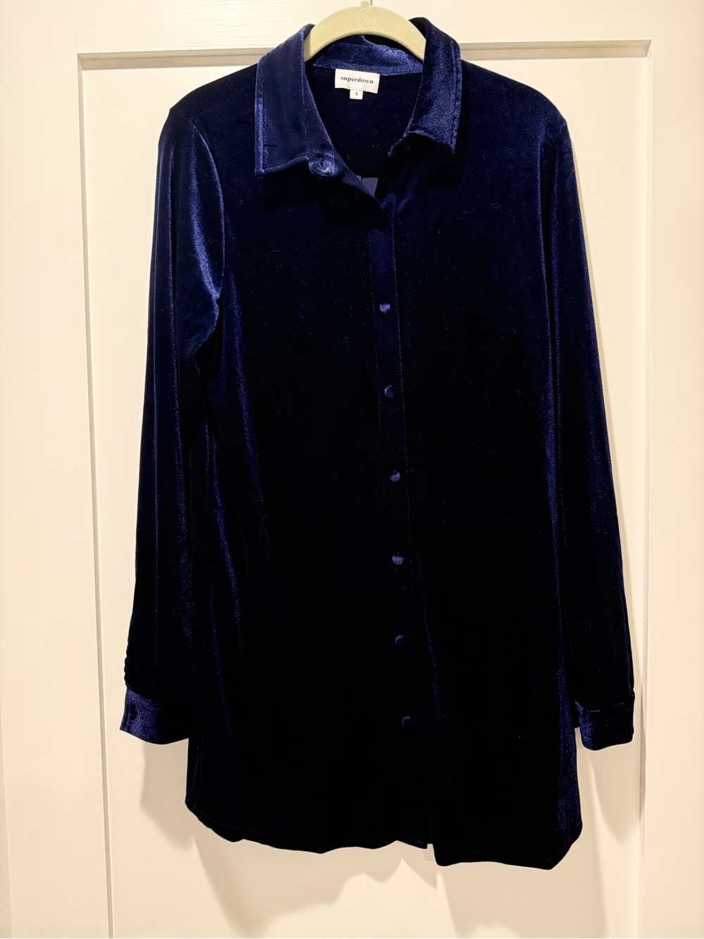 superdown Vella Velvet Mini Dress in Navy Blue